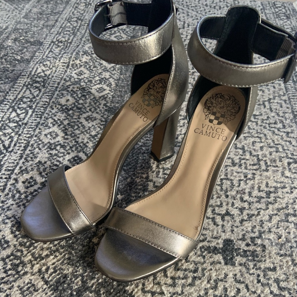 Vince camuto silver metallic ankle strap heels